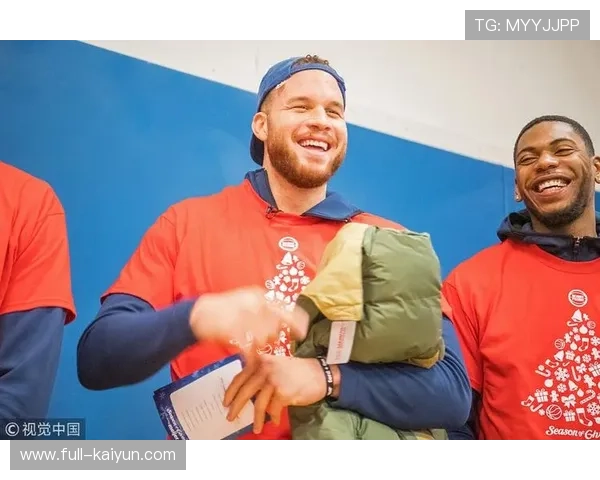 NBA感恩节社区活动，球员深入基层指导青少年