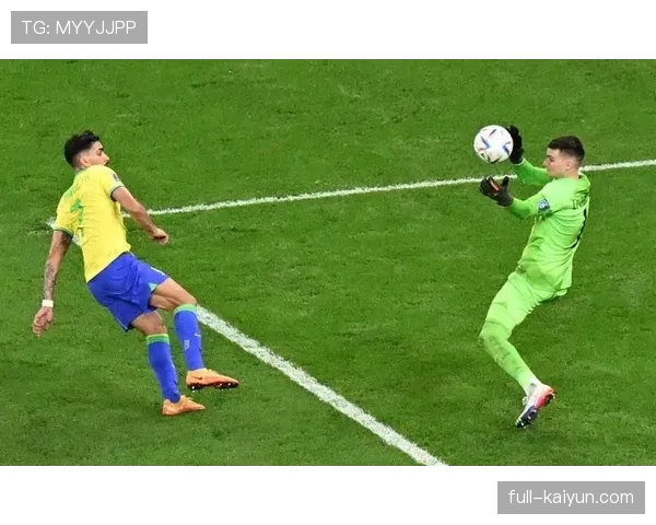 “战术前瞻：富勒姆对阵西汉姆，帕利尼亚的扫荡将考验铁锤帮的混合出球体系”